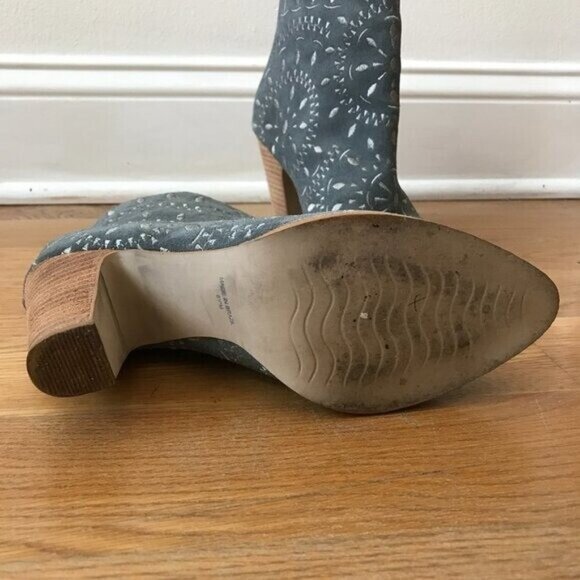 Matisse Springfield Embroidered Suede Ankle Booties Dusty Blue - Picture 11 of 13